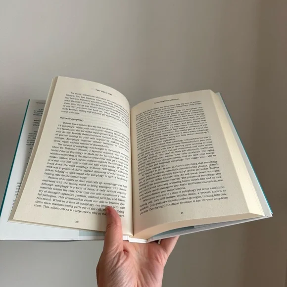 Fast Like a Girl Book by Dr. Mindy Pelz - Picture 4 of 4